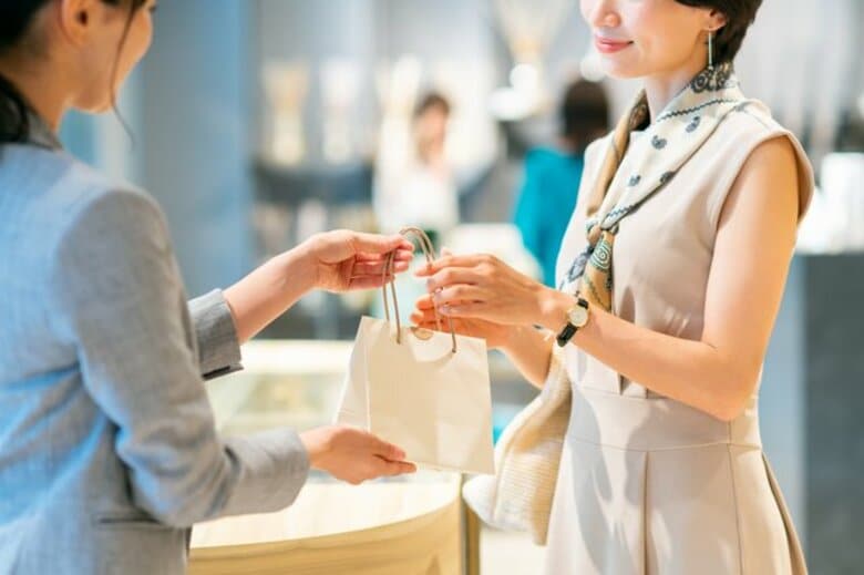【アンケート調査】30代以上の人はファッション情報をどこで仕入れてる?リアルな声を聞いてみた