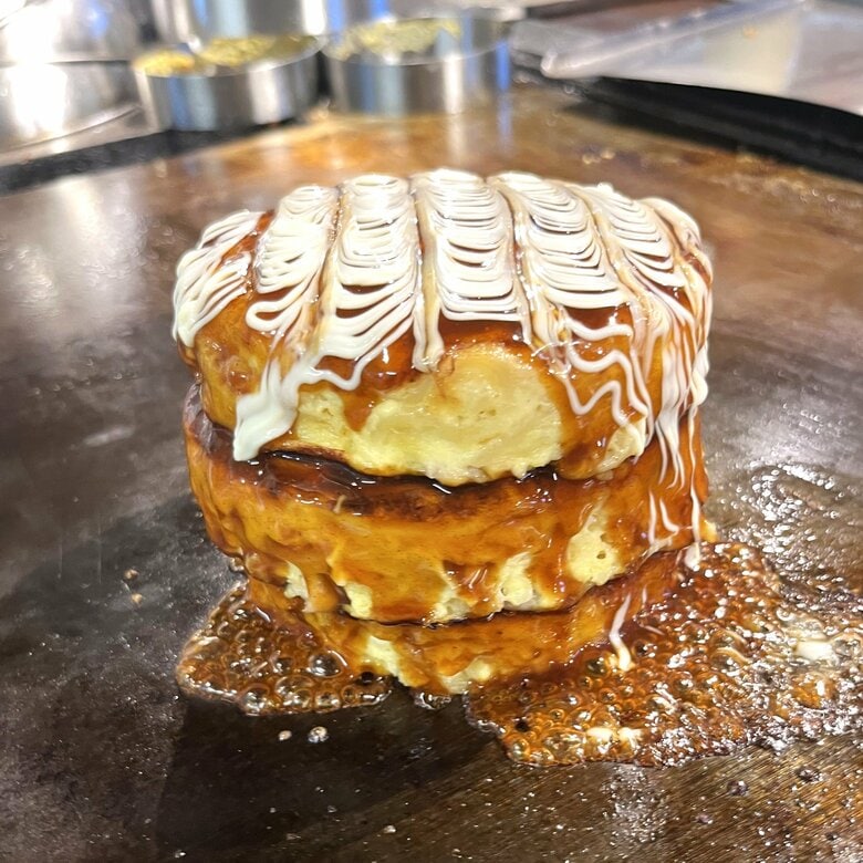 3段重ねのお好み焼きが名物…明太子を1本丸ごとのせた豪快鉄板メニューが話題の津島の鉄板焼き店｜FNNプライムオンライン