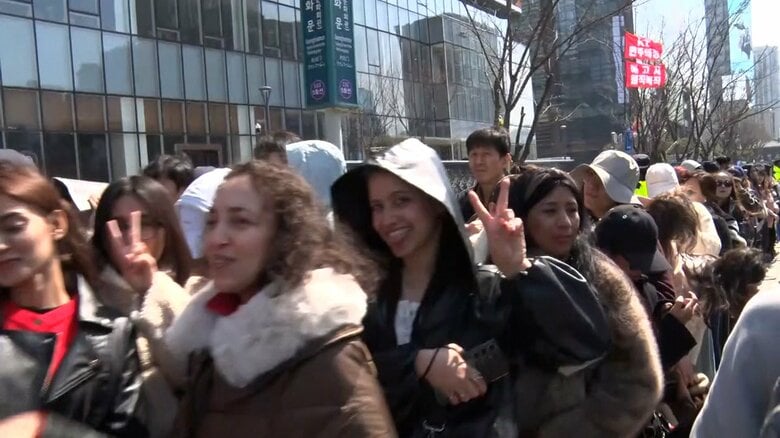 今夜「BTS」3年半ぶり全員復帰公演　世界中からソウルに最大26万人集結へ　韓国政府が1万5千人動員し異例の警戒態勢｜FNNプライムオンライン