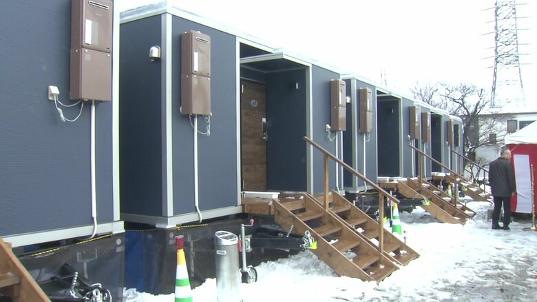 秋田市にオープンしたホテル　下に車輪が付いており移動が可能