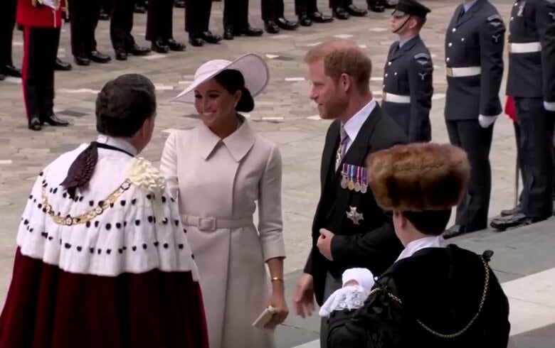 セント・ポール大聖堂の礼拝に姿を見せたヘンリー王子とメーガン妃