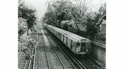 現役最古・・NY地下鉄車両の引退と、日本製車両がもたらすもの