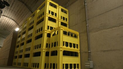 日本酒が“通路”にずらり…ダム施設での貯蔵実験スタート　熟成酒を新たな特産品に【秋田発】