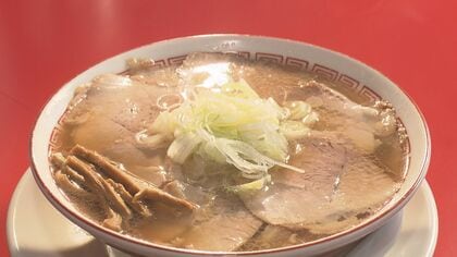 2年余りで7店舗に急拡大…名古屋で黄色い看板が目を引く『ラーメン荒畑』独自開発した“麺打ち鉄人”が常駐