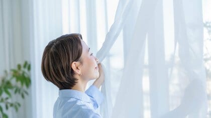 カーテンは秋のうちに洗って！10年放置したカーテンで判明した汚れ具合と正しい洗い方を洗濯研究家が解説