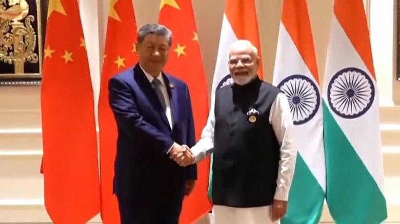 習近平国家主席が7年ぶりインド訪問　モディ首相と会談 国境問題解決へ｜FNNプライムオンライン