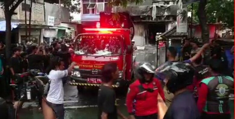 ビル内には日本企業も…インドネシア・ジャカルタ中心部の商業ビルで火災　少なくとも20人死亡　地元メディア｜FNNプライムオンライン