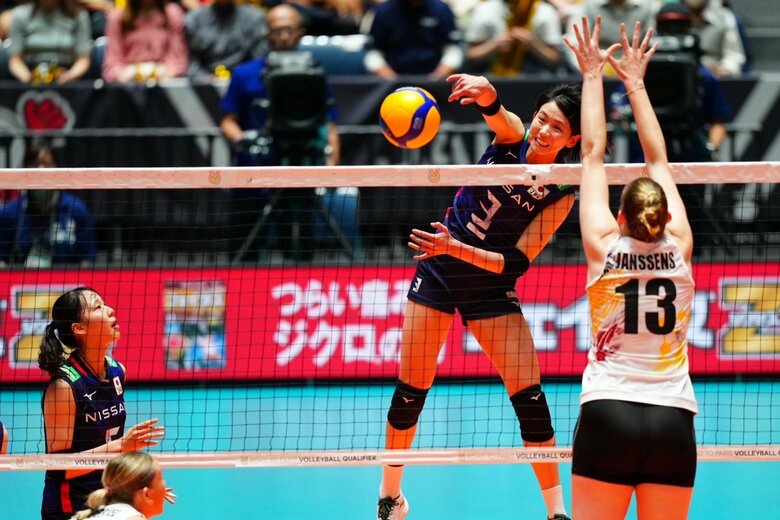 関菜々巳～古賀紗理那のバックアタック「マッハ」