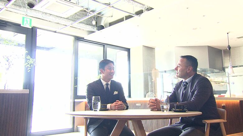 来日した社長と斎藤さんによる意見交換