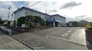 緊急走行のパトカーが乗用車と衝突　交通違反の車両発見し追跡のため赤信号の交差点に進入（鳥取）