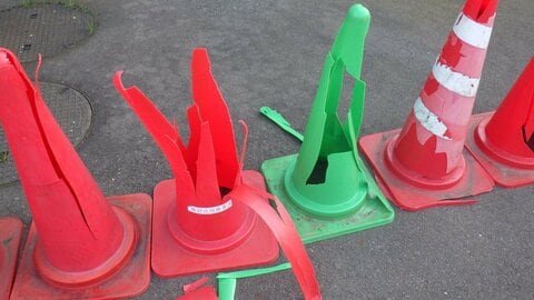 スケートボードで福井市役所の器物破損　警備員が見つけ少年らに注意も…行為エスカレート　被害届提出の準備