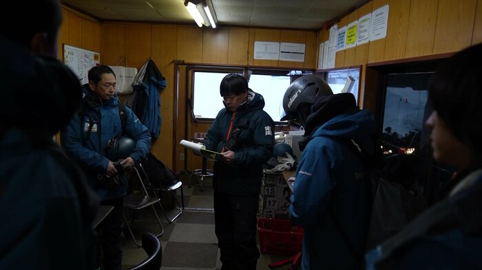 リフトスタッフのミーティング