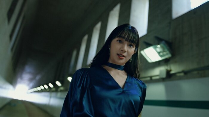 足立梨花:美しさは、自信