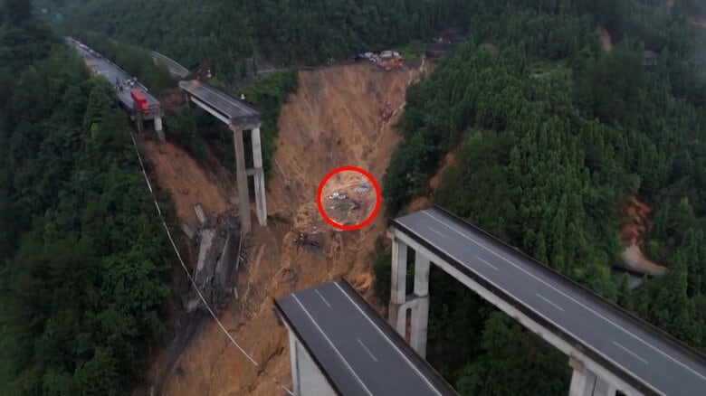 中国で橋崩落・トラックが約219mから落下寸前に…運転手が間一髪で救出　一方、米NYで最高気温37.7度を記録　異常な猛暑に悲鳴｜FNNプライムオンライン