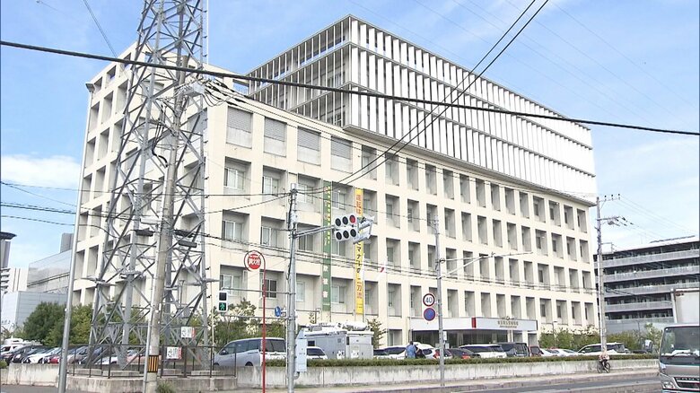 ビルから転落したとみられる14歳女子中学生が死亡…15歳女子高校生は重傷　屋上に2人のものとみられるカバンと靴　さいたま市大宮区｜FNNプライムオンライン