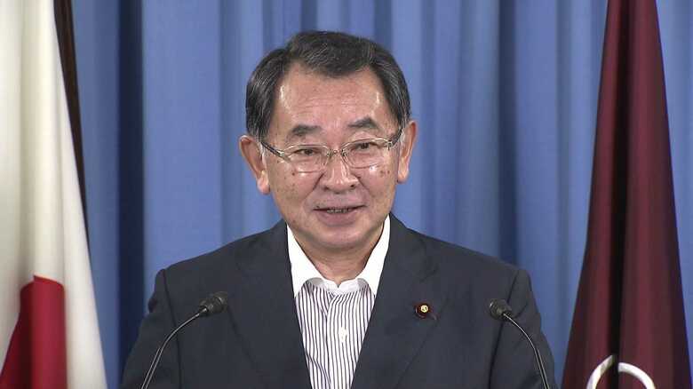 会見し公認候補を発表する自民党・塩谷選対委員長（7月20日）