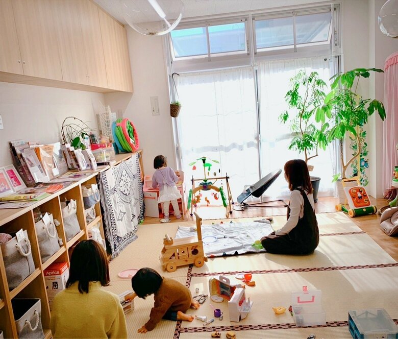 子育てパレットで遊ぶ子どもたち（提供：子育てパレット）