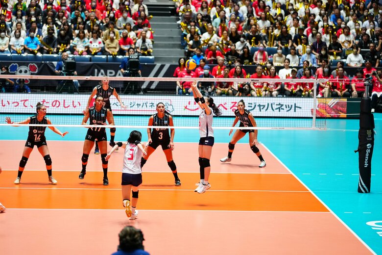 花マル100点のAパス～関菜々巳トス～古賀紗理那アタック（1）