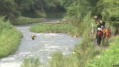 入浴中に行方不明…5歳男児の捜索続く　直後に父親が川に飛び込み下流まで泳いで捜すも発…
