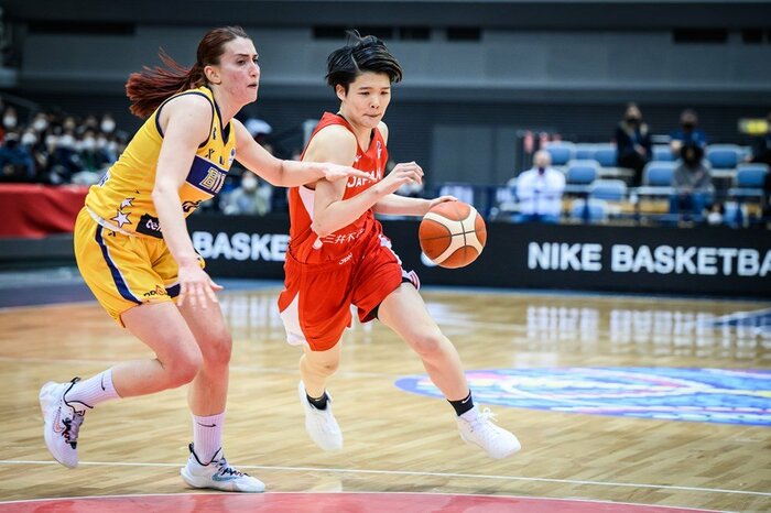 連続で3Pシュートを決めるなど健闘した赤穂ひまわり選手 (C)FIBA