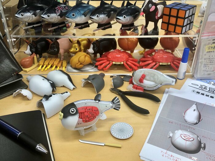 提供:株式会社メガハウス 解体パズル制作風景