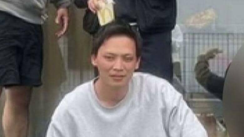 三原市男性生き埋め事件　穴の中で作業中の男性に、トラックに積んだ土砂を一気に被せたか　広島｜FNNプライムオンライン