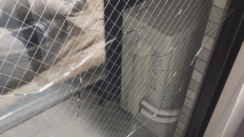 室外機の温風が影響した可能性があるという