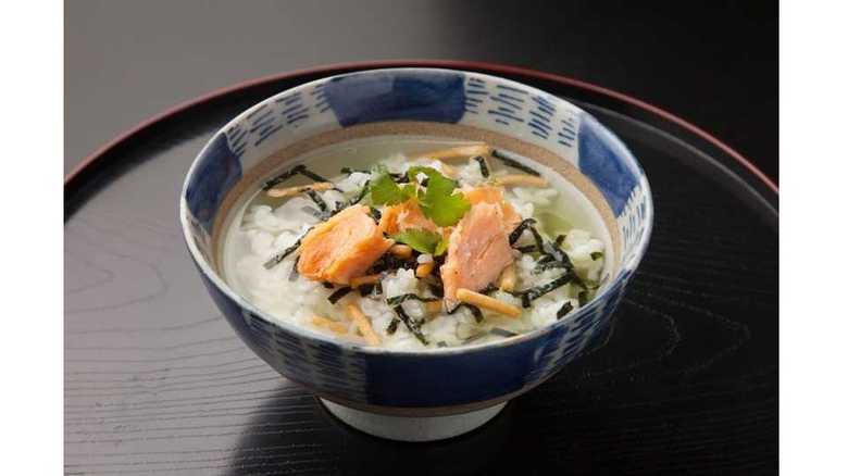 「お茶漬け出しまひょか」