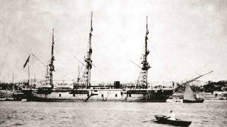 エルトゥールル号　【トルコ海軍HPより】