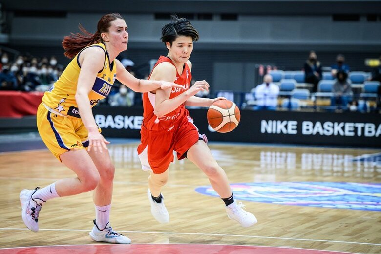 連続で3Pシュートを決めるなど健闘した赤穂ひまわり選手 (C)FIBA
