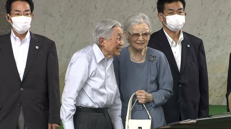 軽井沢駅に到着された　8月22日