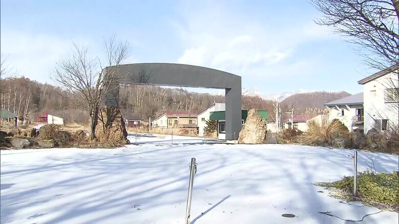 新たな動物園の建設予定地には多くの住宅が立ち並ぶ