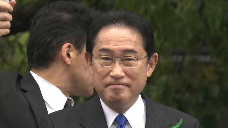 岸田首相は事件後、次の会場で街頭演説を再開した（15日、JR和歌山駅前）