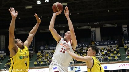 ロースコアの接戦でファジーカスが26得点！川崎ブレイブサンダースが1点差を守り切りCS進出決定