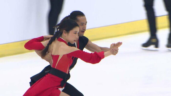 四大陸選手権に向けて練習に励む村元哉中・髙橋大輔