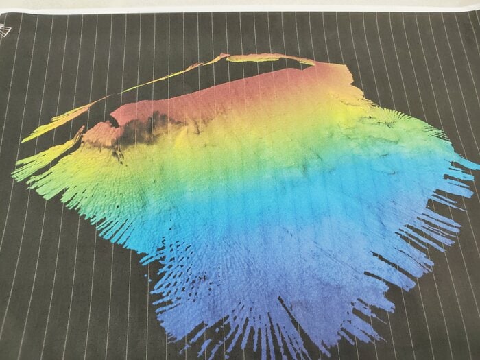 沖ノ島海底地形