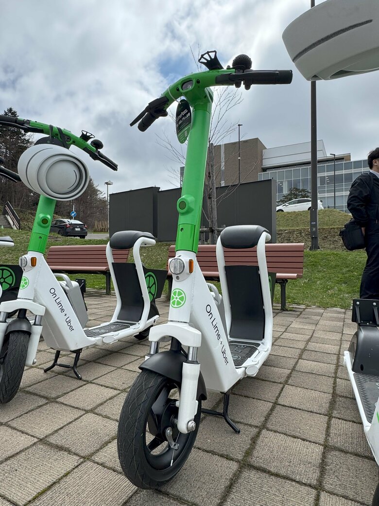 “電動キックボード”シェアリング『Lime（ライム）』がFビレッジ～JR北広島駅間で実証実験→6月には約100台―ファイターズの本拠地「ボールパーク」へのアクセス向上へ＜北海道＞｜FNNプライムオンライン