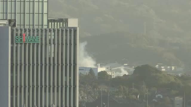 【速報】松江市で火災…住宅地から白煙あがる　現場はJR乃木駅近くとの情報（島根）