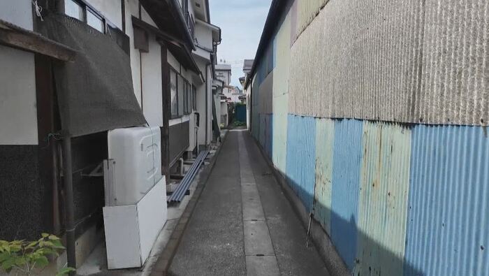 店に着くまでは、まるで迷路のよう