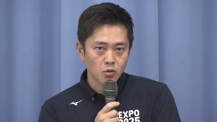 吉村代表(10日の取材で)