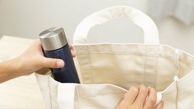 水筒に「衝撃」はNG！“入れてはいけない飲み物”は関係する？メーカーが教える保冷・保温性の劣化を抑えるコツ｜FNNプライムオンライン