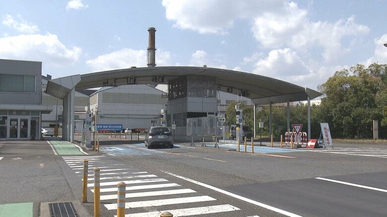 500kg程の鉄製のカゴと壁に挟まれ…日本製鉄の工場で作業員の男性が意識不明の重体 クレーンが急上昇か｜FNNプライムオンライン