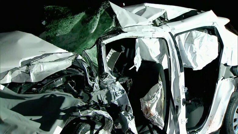 家族とみられる4人が病院搬送…うち20代・50代の女性死亡　トラックとレンタカーが衝突　乗用車側に一時停止の標識　北海道・弟子屈町｜FNNプライムオンライン