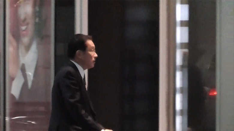 岸田文雄政調会長(11月26日午後9時前・銀座)