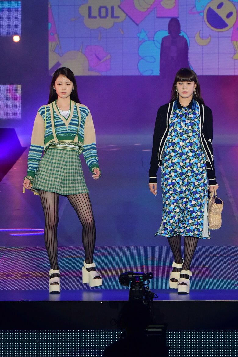(c)Rakuten GirlsAward 2023 SPRING/SUMMER