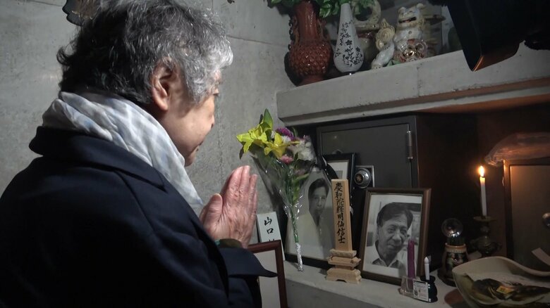 故・山口仙二さんにノーベル平和賞受賞を報告する横山さん