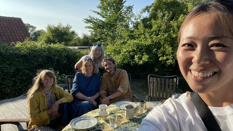 デンマークでインタビューしたご家族と（お母さんはペタゴー）