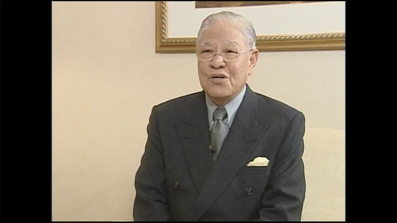 単独インタビューは2005年10月マンハッタンのホテルで行われた