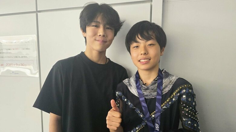 演技後、2人で話していたという西野太翔と木村（全日本ノービス）