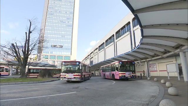 JR郡山駅前のバスターミナル